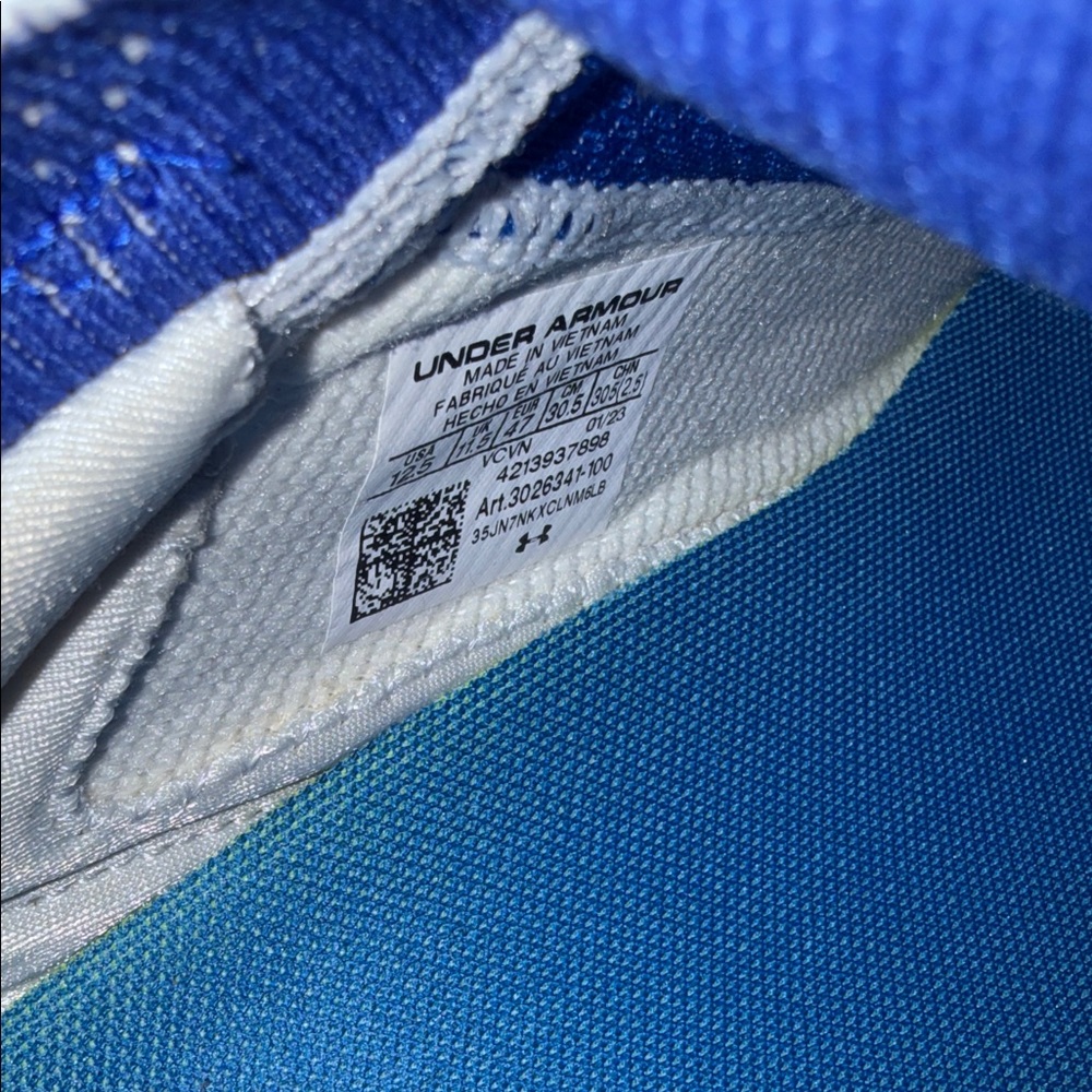 Under Armour Men’s Red and Blue football cleats - Picture 2 of 3